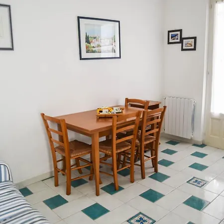 Apartment Fiorita Lipari - Girasole *